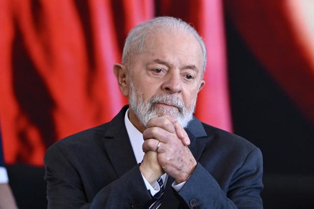 (FILES) Brazilian President Luiz Inбcio Lula da Silva gestures during the launch of the 2024/25 harvest plan program in a ceremony at the Planalto Palace in Brasilia on July 3, 2024. Brazilian President Luiz Inбcio Lula da Silva on October 6, 2025, demanded that the Israeli government allow the members of the Gaza aid flotilla who remain detained, including several Brazilians, to return safely “as soon as possible.” (Photo by EVARISTO SA / AFP)