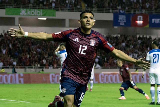 Costa Rica's forward #12 Alonso Martinez celebrates after scoring a goal during the 2026 FIFA World Cup Concacaf qualifier football match between Costa Rica and Nicaragua at the National Stadium in San Jose on October 13, 2025. (Photo by EZEQUIEL BECERRA / AFP)