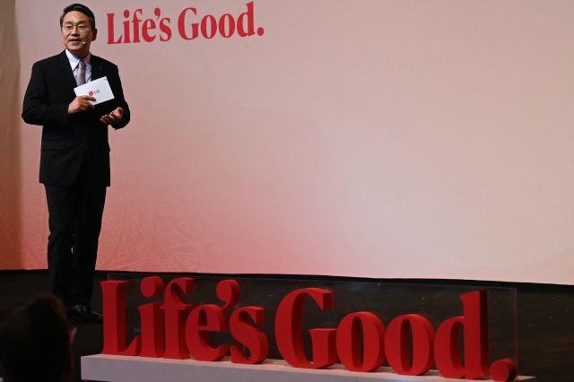 President & CEO of LG Electronics Inc. William (Joowan) Cho speaks during LG India IPO listing ceremony at the National Stock Exchange (NSE) in Mumbai on October 14, 2025. (Photo by Indranil Mukherjee / AFP)