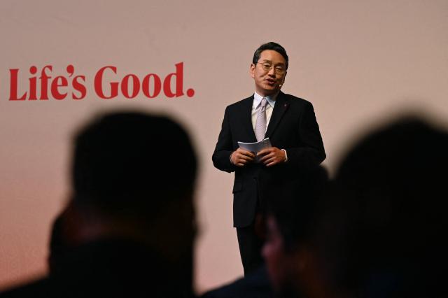 President & CEO of LG Electronics Inc. William (Joowan) Cho speaks during LG India IPO listing ceremony at the National Stock Exchange (NSE) in Mumbai on October 14, 2025. (Photo by Indranil Mukherjee / AFP)