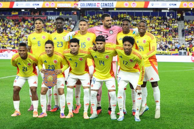 Colombia's team pose for pictures ahead of the international friendly football match between Canada and Colombia at Sports Illustrated Stadium in Harrison, New Jersey, on October 14, 2025. (Photo by CHARLY TRIBALLEAU / AFP)