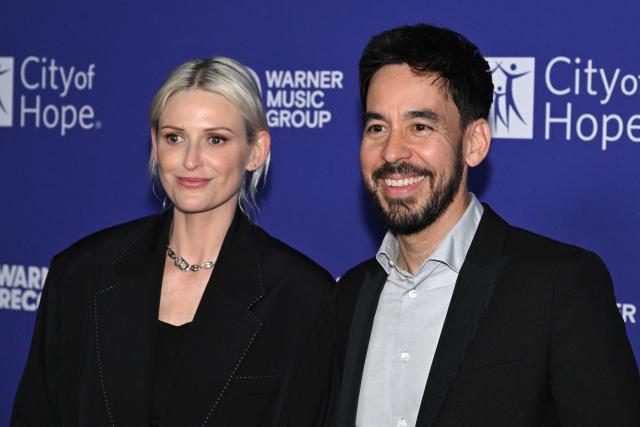 Mike Shinoda (R) and Emily Armstrong of US rock band Linkin Park attends City of Hope's 2025 Spirit of Life Gala at the Pacific Design Center in West Hollywood, California, on October 15, 2025. (Photo by Robyn Beck / AFP)