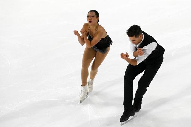 US' Audrey Shin and Balazs Nagy compete during the pairs' short program of the ISU 2025 figure skating French Grand Prix in Angers, western France, on October 17, 2025. (Photo by JEAN-FRANCOIS MONIER / AFP)