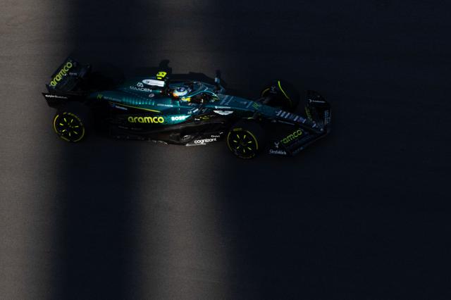 Aston Martin's Spanish driver Fernando Alonso races during the Sprint Qualifying ahead of the United States Formula One Grand Prix at the Circuit of the Americas in Austin, Texas, on October 17, 2025. (Photo by Jim WATSON / AFP)