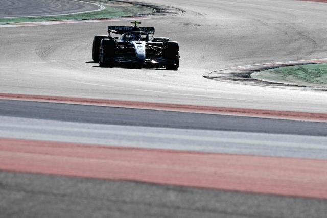 Mercedes' Italian driver Kimi Antonelli races during the Sprint Qualifying ahead of the United States Formula One Grand Prix at the Circuit of the Americas in Austin, Texas, on October 17, 2025. (Photo by RONALDO SCHEMIDT / AFP)