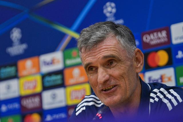 Olympiakos' Spanish coach Jose Luis Mendilibar speaks during a press conference on the eve of the UEFA Champions League league phase match day 3 football match between FC Barcelona and Olympiakos FC at Estadi Olimpic Lluis Companys in Barcelona on October 20, 2025. (Photo by MANAURE QUINTERO / AFP)