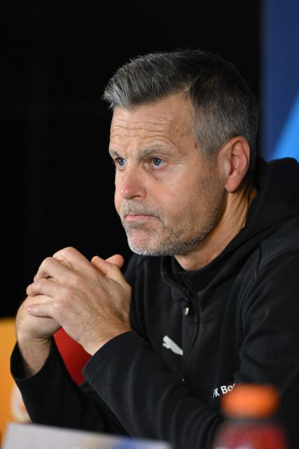 Bodoe/Glimt's Norwegian head coach Kjetil Knutsen holds a press conference on the eve of their UEFA Champions League, league phase - day 3, football match against Galatasaray at the Rams Park in Istanbul on October 21, 2025. (Photo by Yasin AKGUL / AFP)