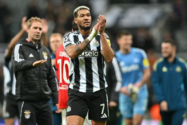 Newcastle United's Brazilian midfielder #07 Joelinton applauds fans on the pitch after the English Premier League football match between Newcastle United and Benfica at St James' Park in Newcastle-upon-Tyne, north east England on October 21, 2025. Newcastle won the game 3-0. (Photo by ANDY BUCHANAN / AFP)
