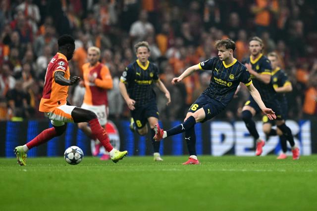 Bodo/Glimt's Norwegian forward #26 Hakon Evjen (R) kicks the ball during the UEFA Champions League, league phase - day 3, football match between Galatasaray SK and Bodo/Glimt at the Rams Park in Istanbul on October 22, 2025. (Photo by Ozan KOSE / AFP)