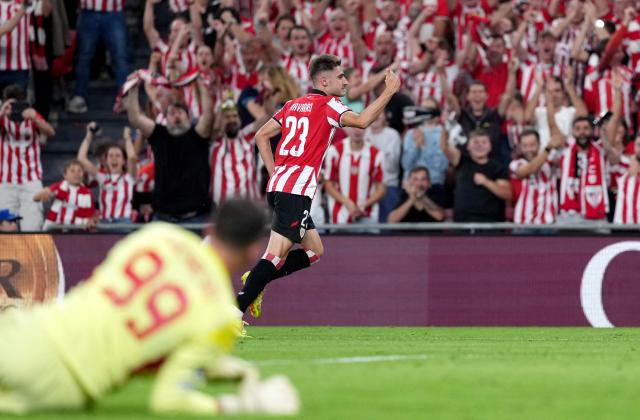 Athletic Bilbao's Spanish forward #23 Robert Navarro celebrates scoring his team's second goal during the UEFA Champions League league phase day 3 football match between Athletic Club Bilbao and Qarabagh at San Mames Stadium in Bilbao on October 22, 2025. (Photo by Cesar MANSO / AFP)