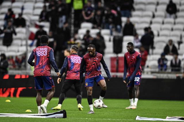 Basel's players take part in a training session ahead of the UEFA Europa League football match between Olympique Lyonnais (OL) and FC Basel at the Groupama Stadium in Decines-Charpieu, central-eastern France on October 23, 2025. (Photo by JEFF PACHOUD / AFP)