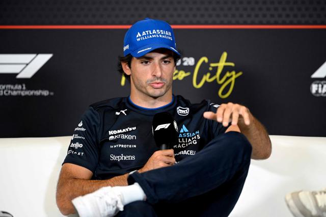 Williams' Spanish driver Carlos Sainz speaks during a press conference ahead of the Mexico City Formula One Grand Prix at the Hermanos Rodriguez racetrack in Mexico City on October 23, 2025. (Photo by Alfredo ESTRELLA / AFP)