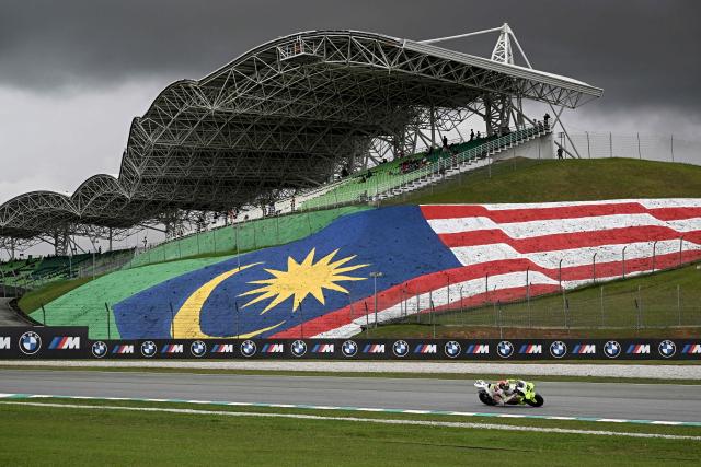 Pertamina Enduro VR46 Racing's Italian rider Fabio Di Giannantonio rides during the first free practice of the MotoGP Malaysian Grand Prix at the Sepang International Circuit in Sepang on October 24, 2025. (Photo by Lillian SUWANRUMPHA / AFP)