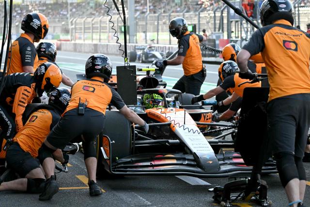 McLaren's British driver Lando Norris stops in the pits during the second practice session of the Mexico City Formula One Grand Prix at the Hermanos Rodriguez racetrack in Mexico City on October 24, 2025. (Photo by Yuri CORTEZ / AFP)