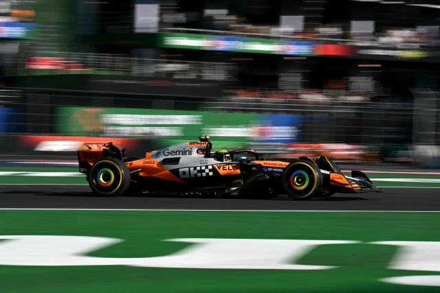 McLaren's British driver Lando Norris drives during the second practice session of the Mexico City Formula One Grand Prix at the Hermanos Rodriguez racetrack in Mexico City on October 24, 2025. (Photo by Carl DE SOUZA / AFP)