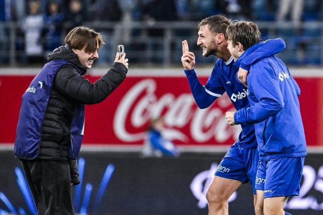 van KAA Gent's Belgian defender #44 Siebe Van Der Heyden and 
KAA Gent's Belgian midfielder #18 Matisse Samoise celebrate after winning at the end of the Belgian "Pro League" First Division football match between KAA Gent and Standard Liege at KAA Stadium in Ghent on October 25, 2025. (Photo by Tom Goyvaerts / BELGA / AFP) / Belgium OUT