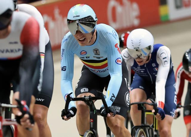 Belgium's  #05 Lindsay De Vylder competes in the men's omnium IV event final at the 2025 UCI Track World Championships, in the Penalolen Velodrome in Santiago, on October 25, 2025. (Photo by Javier TORRES / AFP)