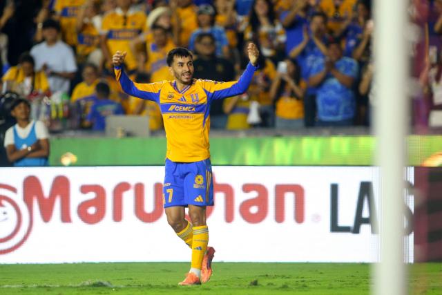 Tigres' Argentine forward #07 Angel Correa celebrates after scoring during the Liga MX Apertura tournament football match between Tigres and Tijuana at the UANL University Stadium in San Nicolas de los Garza, Nuevo Leon State, Mexico on October 25, 2025. (Photo by Julio Cesar AGUILAR / AFP)