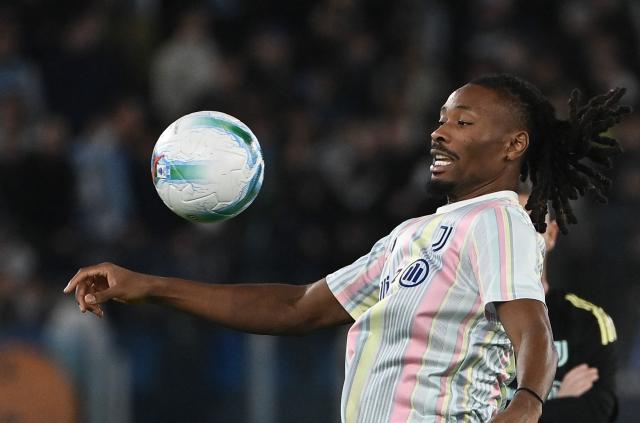 Juventus' French midfielder #19 Khephren Thuram-Ulien warms up ahead of the the Italian Serie A football match between Lazio and Juventus at Olympic stadium in Rome on October 26, 2025. (Photo by Isabella BONOTTO / AFP)