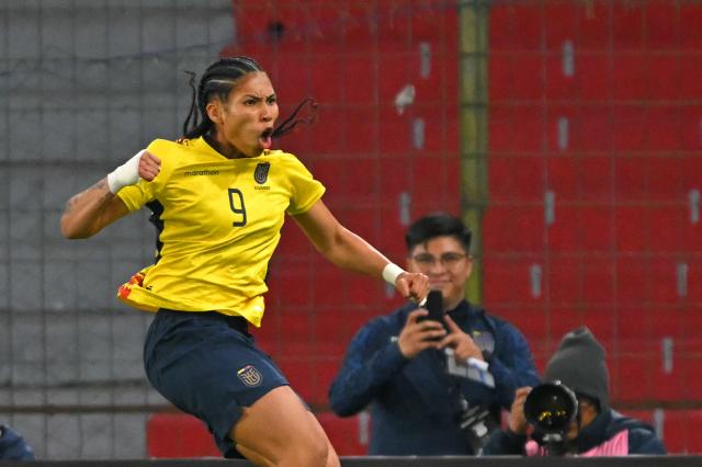 Ecuador's forward #09 Nayely Bolanos celebrates after scoring a penalty goal during the Conmebol Women's Nations League 2025-26 football match between Ecuador and Colombia at the Rodrigo Paz Delgado Stadium in Quito on October 28, 2025. (Photo by Rodrigo BUENDIA / AFP)