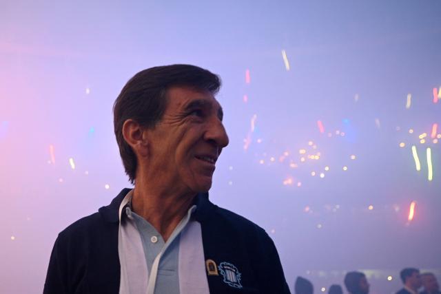 Racing's head coach Gustavo Costas looks on ahead of the Copa Libertadores semifinal second leg football match between Argentina's Racing and Brazil's Flamengo at the Presidente Juan Domingo Peron - El Cilindro stadium in Avellaneda, Buenos Aires province, on October 29, 2025. (Photo by LUIS ROBAYO / AFP)