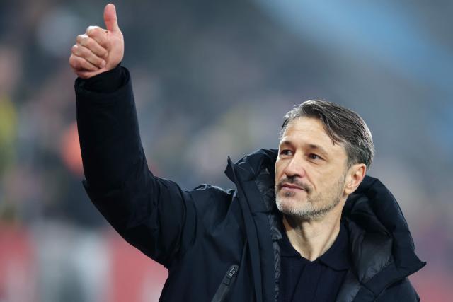Dortmund's Croatian head coach Niko Kovac celebrates at the end of the German first division Bundesliga football match between FC Augsburg and Borussia Dortmund in Augsburg, southern Germany on October 31, 2025. Dortmund won the match 1-0. (Photo by Alexandra BEIER / AFP) / DFL REGULATIONS PROHIBIT ANY USE OF PHOTOGRAPHS AS IMAGE SEQUENCES AND/OR QUASI-VIDEO