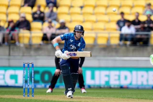England Jacob Bethell plays a shot during the 3rd ODI cricket match between New Zealand and England at Sky Stadium in Wellington on November 1, 2025. (Photo by Marty MELVILLE / AFP)