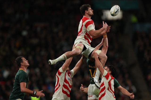 Japan's lock Jack Cornelsen goes up for a high ball during the Autumn Nations Series international rugby union match between South Africa and Japan at Wembley Stadium in north-west London, on November 1, 2025. (Photo by Adrian Dennis / AFP)