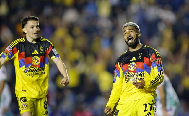 America's Uruguayan forward #27 Rodrigo Aguirre celebrates after scoring his team's second goal during the Liga MX Apertura football match between America and Leon at the Ciudad de los Deportes Stadium in Mexico City on November 1, 2025. (Photo by Rodrigo Oropeza / AFP)