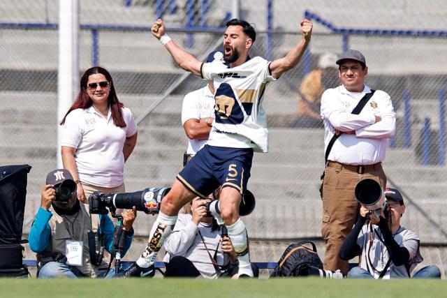 Pumas' Spanish defender #05 Ruben Duarte celebrates scoring his team's fourth goal during the Liga MX Apertura tournament football match between Pumas and Tijuana at the Olimpico Universitario Stadium in Mexico City on November 2, 2025. (Photo by Rodrigo Oropeza / AFP)