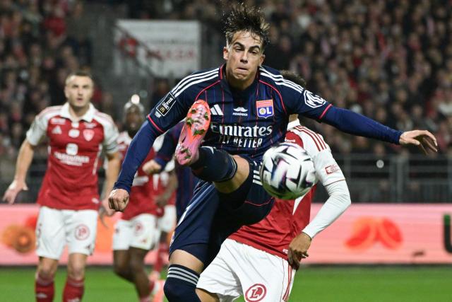 Lyon's Portuguese forward #17 Afonso Moreira eyes the ball during the French L1 football match between Stade Brestois 29 (Brest) and Olympique Lyonnais (OL) at the Stade Francis-Le-Ble in Brest, western France, on November 2, 2025. (Photo by DAMIEN MEYER / AFP)