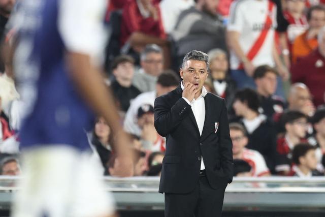River Plate's head coach Marcelo Gallardo gestures during the Argentine Professional Football League 2025 Clausura Tournament match between River Plate and Gimnasia at the Mas Monumental Stadium in Buenos Aires on November 2, 2025. (Photo by ALEJANDRO PAGNI / AFP)