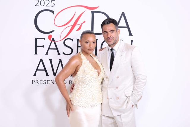 US model Paloma Elsesser (L) and Jonathan Simkhai attends the CFDA (Council of Fashion Designers of America) Fashion Awards at the American Museum of Natural History in New York on November 3, 2025. (Photo by CHARLY TRIBALLEAU / AFP)