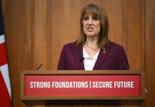 Britain's Chancellor of the Exchequer Rachel Reeves delivers a speech in the media briefing room of 9 Downing Street, central London, on November 4, 2025, ahead of the forthcoming Budget. (Photo by JUSTIN TALLIS / POOL / AFP)