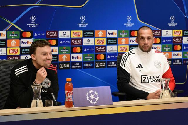 Ajax Amsterdam's coach Johnny Heitinga gives a press conference before the Champions League match against Galatasaray at the De Toekomst sports complex on November 4, 2025 in Amsterdam, Netherlands.d (Photo by Olaf KRAAK / ANP / AFP) / Netherlands OUT