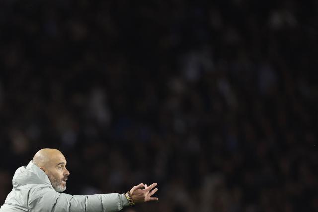 Chelsea's Italian head coach Enzo Maresca gestures from the sideline during the UEFA Champions League league phase football match between Qarabag and Chelsea at the Tofiq Bahramov Republican Stadium in Baku on November 5, 2025. (Photo by Giorgi ARJEVANIDZE / AFP)