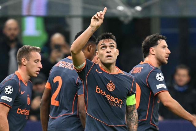 Inter Milan's Argentinian forward #10 Lautaro Martinez celebrates scoring his team's first goal during the UEFA Champions League phase day 4 football match between Inter Milan and Kairat Almaty at San Siro stadium in Milan, on November 5, 2025. (Photo by Stefano RELLANDINI / AFP)