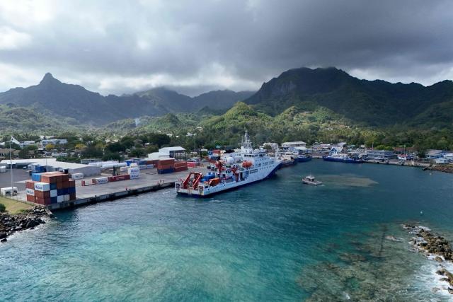 Chinese research vessel Da Yang Hao arrives at Avatiu Harbour in the Avarua district of the Cook Islands on November 8, 2025, as part of a mission to support research into potential deep-sea mining. A Chinese research vessel docked in the Cook Islands, as it probed the Pacific nation's deep-sea mining potential, a fledgling industry of mounting interest to both Beijing and Washington. (Photo by Johnny Beasley / AFP)