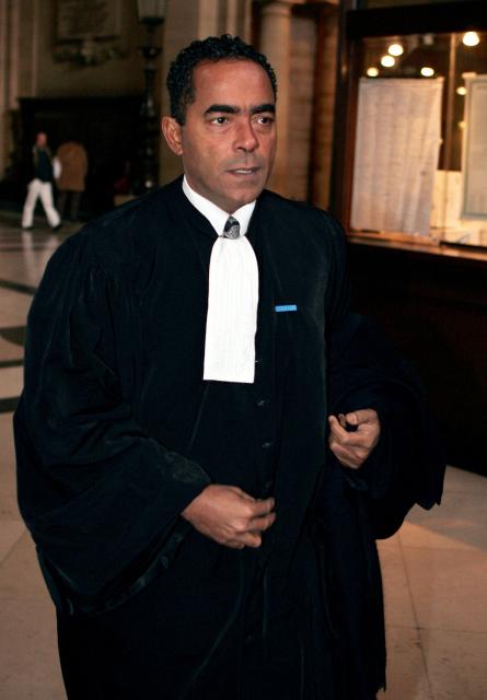(FILES) French lawyer Alex Ursulet, who is pleading in the case of the "Elysee wiretaps," and the defender of Captain Barril's wife, arrive on January 25, 2005, at the Palais de Justice in Paris, for the continuation of the trial before the 16th chamber regarding the Elysée wiretaps conducted between 1983 and 1986. The trial of French lawyer Alex Ursulet for aggravated rape will take place at the Palais de Justice in Paris from November 10 to 14, 2025. (Photo by Jack GUEZ / AFP)