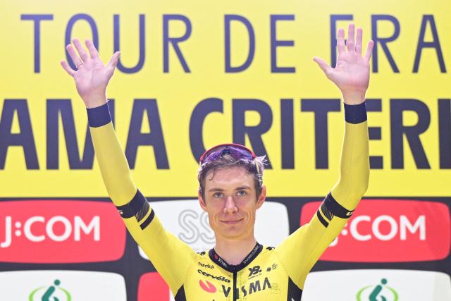 Team Visma-Lease a Bike rider Jonas Vingegaard Hansen of Denmark celebrates after winning the Tour de France Saitama Criterium cycling race in Saitama on November 9, 2025. (Photo by GREG BAKER / AFP)