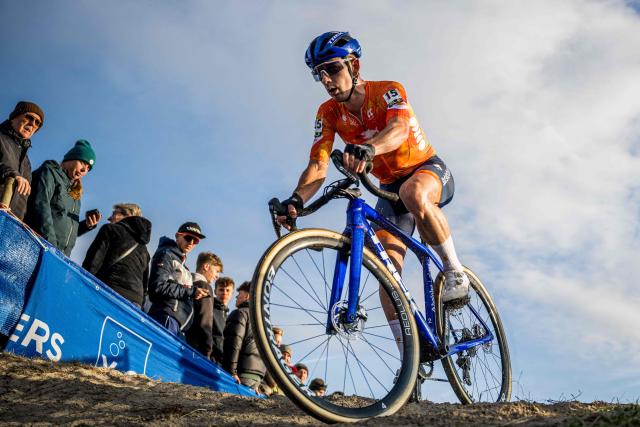 Netherlands' rider Lars Van Der Haar competes in the elite men race at the UEC Cyclocross European Championships in Middelkerke, on November 9, 2025. (Photo by JASPER JACOBS / Belga / AFP) / Belgium OUT
