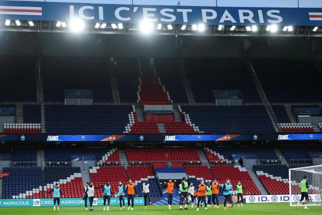 France's team players take part in a training session at the Parc des Princes stadium, in Paris, on November 12, 2025 on the eve of the FIFA World Cup 2026 Group D European qualification football match against Ukraine. (Photo by Franck FIFE / AFP)