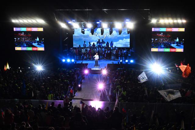 Chile's presidential candidate Evelyn Matthei of the Independent Democratic Union speaks to supporters during her closing campaign rally at the Santa Laura USEK stadium in Santiago on November 13, 2025. (Photo by Marvin RECINOS / AFP)