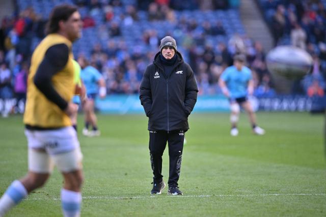 Argentina's head coach Felipe Contepomi watches his players warm up ahead of the Autumn Nations Series international rugby union match between Scotland and Argentina at Murrayfield in Edinburgh on November 16, 2025. (Photo by ANDY BUCHANAN / AFP)