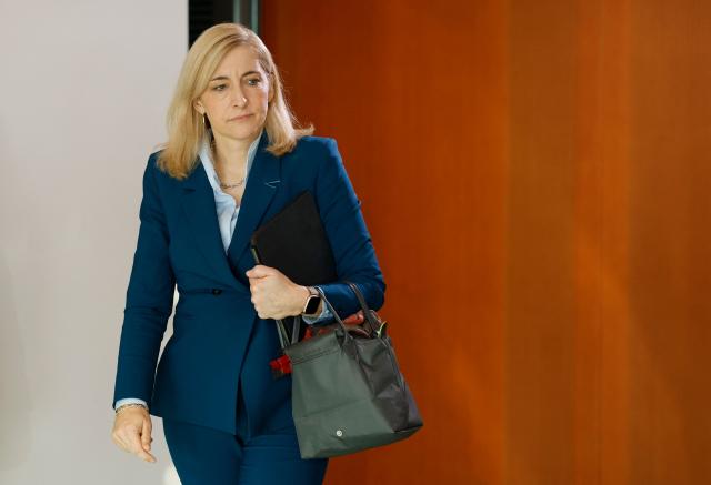German Health Minister Nina Warken arrives to attend the weekly meeting of the German cabinet at the Chancellery in Berlin on November 19, 2025. (Photo by Odd ANDERSEN / AFP)