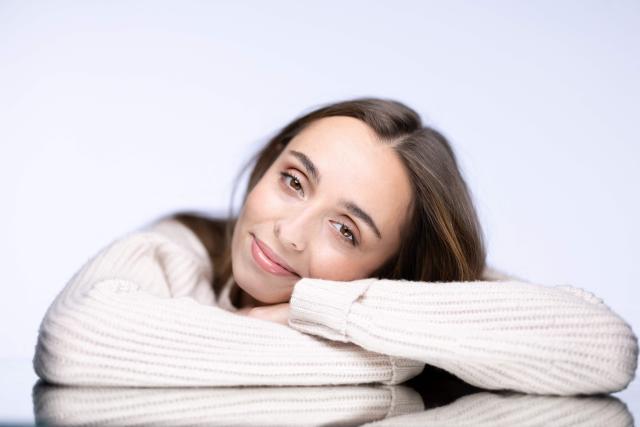 French-Italian mezzo-soprano Lea Desandre poses during a photo session in Paris, on November 17, 2025. (Photo by JOEL SAGET / AFP)