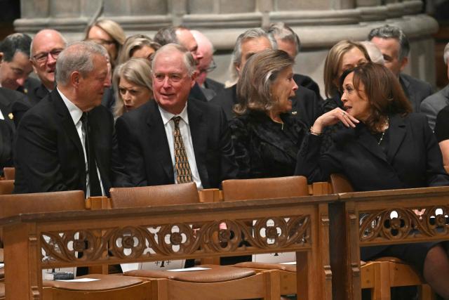 (L-R) Former US Vice President Al Gore, former US Vice President Dan Quayle and former US Vice President Kamala Harris arrive at the funeral service for late US Vice President Dick Cheney at the Washington National Cathedral in Washington, DC, on November 20, 2025. (Photo by SAUL LOEB / AFP)