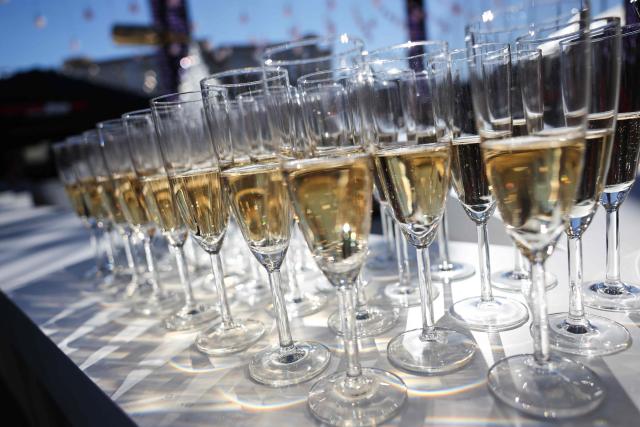 Champagne is available for guests in the paddock ahead of the first practice session for the Las Vegas Formula One Grand Prix at the Las Vegas Strip Circuit in Las Vegas, Nevada, on November 20, 2025. (Photo by Patrick T. Fallon / AFP)