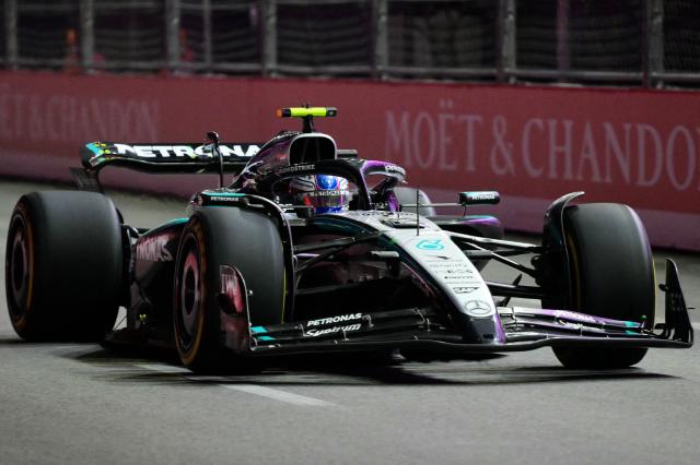 Mercedes' Italian driver Kimi Antonelli races during the first practice session for the Las Vegas Formula One Grand Prix at the Las Vegas Strip Circuit in Las Vegas, Nevada, on November 20, 2025. (Photo by Frederic J. Brown / AFP)