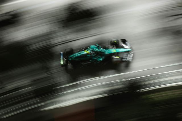 Aston Martin's Spanish driver Fernando Alonso races during the second practice session for the Las Vegas Formula One Grand Prix at the Las Vegas Strip Circuit in Las Vegas, Nevada, on November 20, 2025. (Photo by Patrick T. Fallon / AFP)
